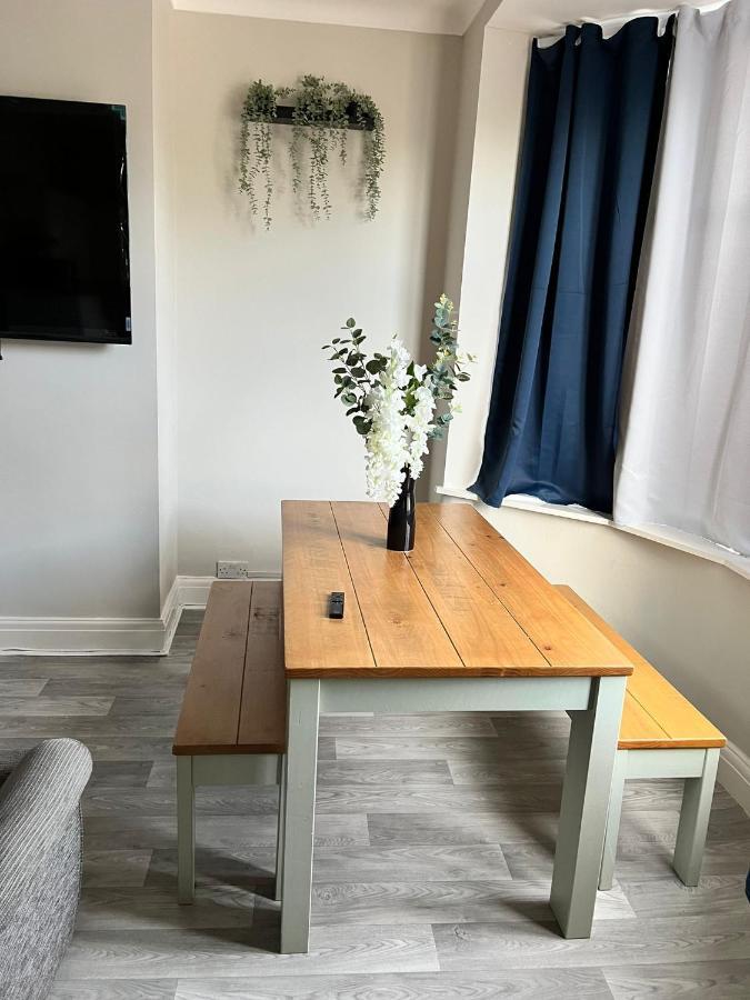 Kim Family Holiday Get-Away 4 Bedrooms 2 Baths Blackpool Luaran gambar