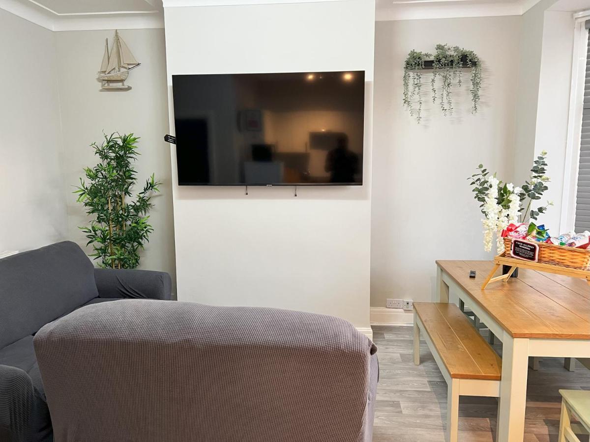 Kim Family Holiday Get-Away 4 Bedrooms 2 Baths Blackpool Luaran gambar